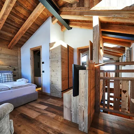 Les De Rose Chalet