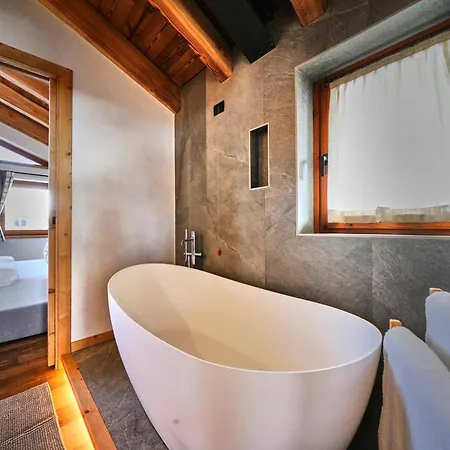 Les De Rose Chalet