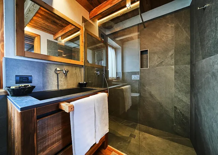 Les De Rose * ברויל-קרוויניה